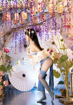 两个小婕子交换3