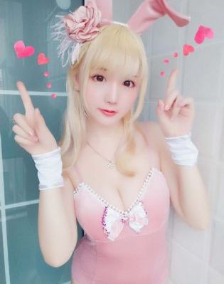 交换工作:漂亮的女性员工