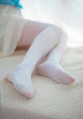胸部丰满的妈妈