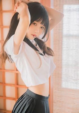 女机械人
